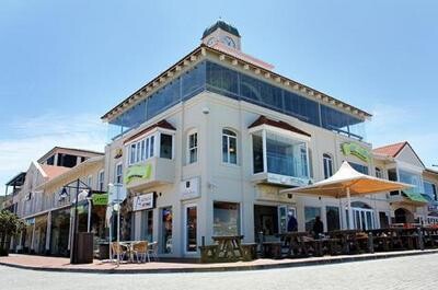 List of places to eat in Hermanus -The Best Way to Visit Hermanus