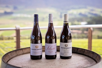 10 Farms Vineyards and Cafés near Hermanus