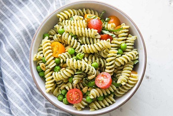 Pasta Salad with Pesto Quick Affordable Recipes for a Hot Summer